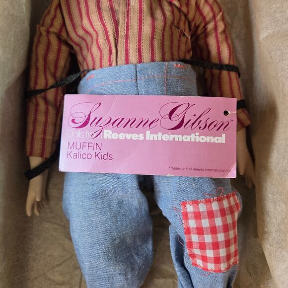 973 Kalico Kids “Toby the Newsboy” Porcelain Boy Doll 18" by Suzanne Gibson - Picture 4 of 10